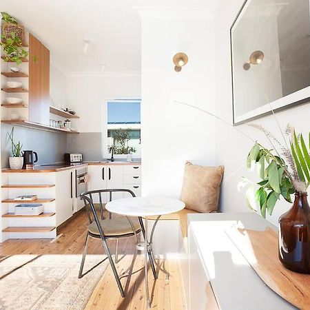 Sun-Filled North Bondi Apartment Moments To Beach Sydney Exterior photo